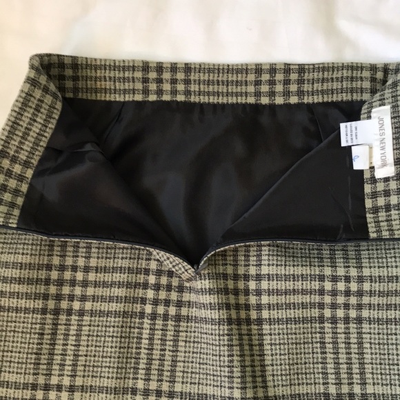 COPY - Vintage JNY sage/black/grey worsted wool collarless jacket straight skir… - Picture 10 of 11